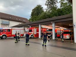 Check spelling or type a new query. Feuerwehrubung Unter Strengen Hygieneregeln Freiwillige Feuerwehr Weingarten