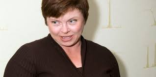 Author Tami Hoag shares stories at Marion Council Literacy Council event