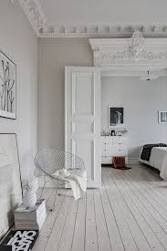 7 Interiors That Will Convince You Scandinavian Floors Are The Coolest Thing Right Now Minimalism Interior White Interior Interior Design