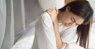 الام أعلى الظهر أسباب وعلاجات ويب طب