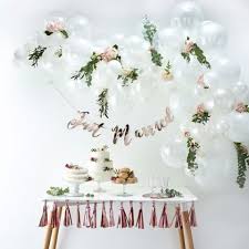Avec une pancarte de bienvenue et un bac à fleurs, il apportera une touche d'originalité à votre déco. 20 30cm A Faire Soi Meme Papier Fleurs Feuilles Fond Decoration Anniversaire Mariage Fete