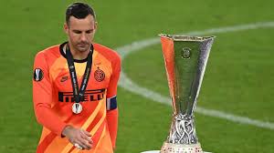 Download dfb pokal trophy for fifa 14 at moddingway. Samir Handanovic 3 Other Top Goalkeepers Who Never Won A Major Trophy Between The Sticks