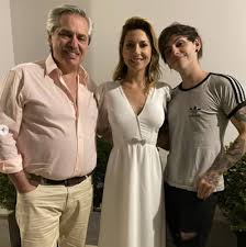 Maybe you would like to learn more about one of these? Politica Argentina La Primera Dama Fabiola Yanez Cotilleando El Mejor Foro De Cotilleos Sobre La Realeza Y Los Famosos Felipe Y Letizia