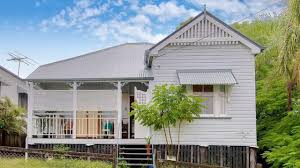 Brisbane Auctions Live Stream 5 Qld Homes Go Under The Hammer The Courier Mail