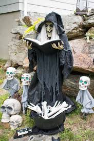 2020's best halloween decorations and props are at halloween express. Spooky Outdoor Halloween Decorations At Charlotte S House