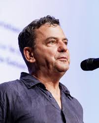 Salle comble, hier soir, pour la réouverture de la Cinémathèque avec  l'avant-première du dernier film de Christian Petzold, "Miroirs No. 3", en  préambule de sa rétrospective. Le cinéaste allemand a désormais "son"