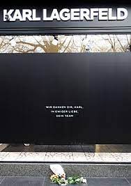 Une nouvelle maison de santé. Karl Lagerfeld Wikipedia