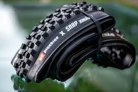 They are very different from regular car tires. First Ride Vee Tire Co Snap Trail Bike Connection Winter 2020 Pinkbike