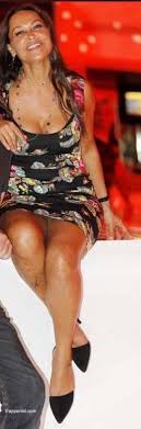 Hulya Avsar Nude and Sexy Photo Collection - Fappenist