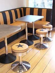 Diner Mobel Im American Diner Style Dinerbanke Tische Oder Theken Diner Bank Kuche Sitzecke Kuche