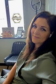 Welcome to Manx Ear MicroCare! I'm Lisa, the founder and ear health  specialist here