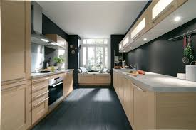 Cuisine blanche lumineuse avec touches de gris inox. Meuble De Cuisine Nos Modeles De Cuisine Preferes Cote Maison