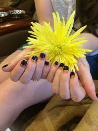 Glam and glits nail design on instagram: Beatiful Nails With Black And Yellow Design Daisy Flower Picture Of Cinnamon Spa Hanoi Tripadvisor