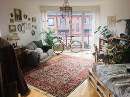 Nachfolgend finden sie eine auswahl aktueller exposés zum thema „wohnung mieten aus unserem portfolio. Gemutlich Eingerichtetes Wg Zimmer In Hamburg Wg Zimmer Zimmer Einrichten Wg Zimmer Einrichten Ideen