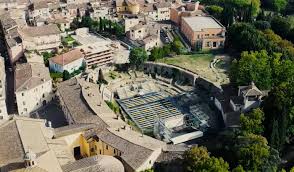 Terni, 17enne scompare per una delusione d'amore: Fausto Amphitheatre Sito Ufficiale Del Turismo Della Citta Di Terni