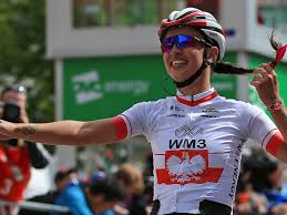 Katarzyna niewiadoma soloed to victory on the opening stage of the women's tour to seize control of the battle for overall victory. Women S Tour Cycling Katarzyna Niewiadoma Takes Opening Stage Win Cycling The Guardian