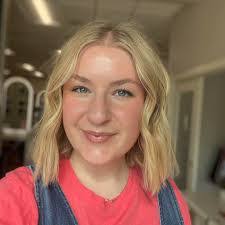 Marcy Maher's Instagram, Twitter & Facebook