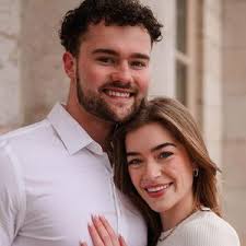 Megan McGalloway and Adam Hopper's Wedding Registry