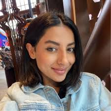 Four years ago, I came to the U.S. as a PhD graduate student. Before that,  I had worked as an Product Analyst role without even knowing what a Product  Management world is.