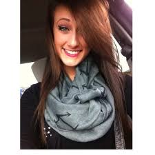 Beverly Cooper (@ohitsbeverly)