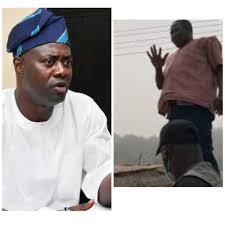 It has an estimated population of 180,000. Oyo Affairs On Twitter Following The Recent Trend In The Security In Oyo State Residents And Concerned Persons Have Taken Different Sides In The Ongoing Drama Between The Fulanis Sunday Igboho And