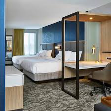 This hotel is conveniently located near: Amusement Park Charlotte North Carolina South Carolina Carowinds