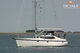 English fitted out to an incredibly high standard, this wauquiez pilot saloon is a beautiful example of this popular model. Wauquiez 43 Pilot Saloon Segelboot Zu Verkaufen De Valk Jachtmakler