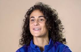 I tuoi capelli riflettono l'arcobaleno. Fiorentina Femminile Zazzera Pronta Al Rientro Dopo L Operazione A Cu