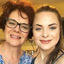 Sarah Cecilia (sarahmikes)