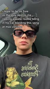 nick ramsay (@ribbitsmith)