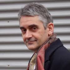 blush: the unbelievably absurd diary of a gay beauty junkie : Helms,  Harvey: Amazon.nl: Books