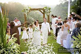 Wedding At Uma Ubud Wedding Wedding Photography Romantic Wedding Venue