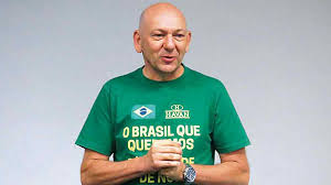 Amanhã (21/7), o ministério da economia entrega ao congresso a primeira fase da. Como Luciano Hang Foi De Uma Lojinha Aos R 19 Bilhoes Istoe Independente