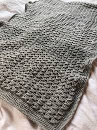 Ein deckchen mit muster ist für anfänger die ideale möglichkeit verschiedene maschen einzuüben. Hakelanleitungen Decken Hakeln Macht Glucklich Crochet Addict With No Wish To Stop