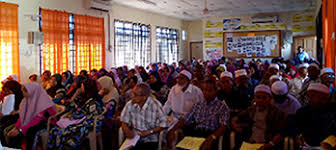 Persatuan anak peneroka felda kebangsaan (anak) president mazlan aliman said felda plantations, which manages oil palm plantations opened under the federal scheme, has unlawfully taken over 367,710 ha of land nationwide that were meant to go straight to settlers. Felda Felda