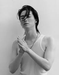 Jay b (known before as jb) (제이비) is a soloist under h1ghr music and leader/member of got7. Got7 Jb And H1ghr Music Are Discussing Contracts