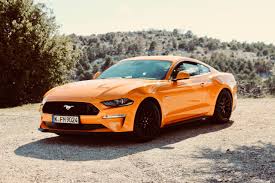 More powerful mustang gt variants are powered by a 5.0l v8. Neuer Ford Mustang Gt Mit Shaker Sound System Pony Phonie