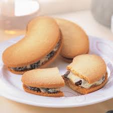 Be the first to rate & review! Tokyo Banana Raisin Sandwich Cookies