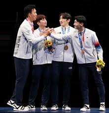 Jun 29, 2021 · 2020 도쿄 올림픽에서 한국 선수단 첫 금메달 후보로 꼽히는 오상욱(성남시청)은 '세계랭킹 1위'라는 타이틀이 부담보다 자신감으로 다가온다고 당당히 말했다. Bfiqp0ebxn3dgm