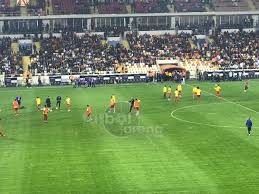 Süper lig ekiplerinden btcturk yeni malatyaspor'un maçlarını oynadığı yeni malatya stadyumu'nun zemini bakıma alındı. Futbolarena On Twitter Tribunler Stat Ve Zemin Malatya Yeni Malatyaspor Galatasaray 19 00 Futbolarenamalatyada