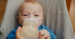 Cop Helped New Mom When Her Milk Dried Up & Bought Her Formula At 2 A.M.