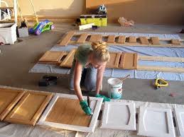 7 tips for painting kitchen cabinets