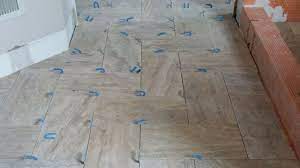 Travertine Topcu Set On A Straight Herringbone Pattern Installed By Quality Flooring Remodeling Floor Remodel Flooring Remodel
