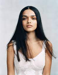 Born may 3, 2001) is an american actress, singer, and youtuber.she plays the lead role of maría vasquez in the upcoming film adaptation of west side story, directed by steven spielberg, scheduled to be released in theaters on december 10, 2021. In 2021 S West Side Story Rachel Zegler Will Deliver A Maria For The Moment Vogue