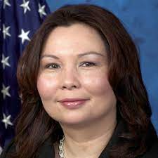 Illinois senator ladda tammy duckworth owns a great pair of legs. Tammy Duckworth Family Nationality Facts Biography