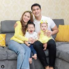 Semakin cover by aprena manrose bella astillah. Lain Macam Pickup Line Didi Astillah Pada Aliff Aziz Bikin Panas Hot Fm