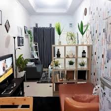 Berikut adalah variasi dekorasi ruang tamu simpel,kecil dan nyaman sebagai refensi untuk. Deko Ruang Tamu Sempit Desainrumahid Com