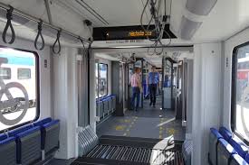 August zu streckensperrungen, teilausfällen, umleitungen über hanau, fahrtzeitänderungen und dem einsatz von ersatzbussen. Datei S Bahn Berlin Baureihe 484 Mehrzweckbereich Jpg Wikipedia