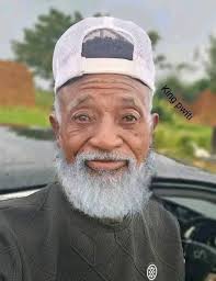 Beautiful ba mother of the neshon, me and 999999 others we love you to the  moon and back 🥰❤️ Whose wife me..?