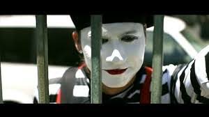 Sheena Miles's Instagram, Twitter & Facebook